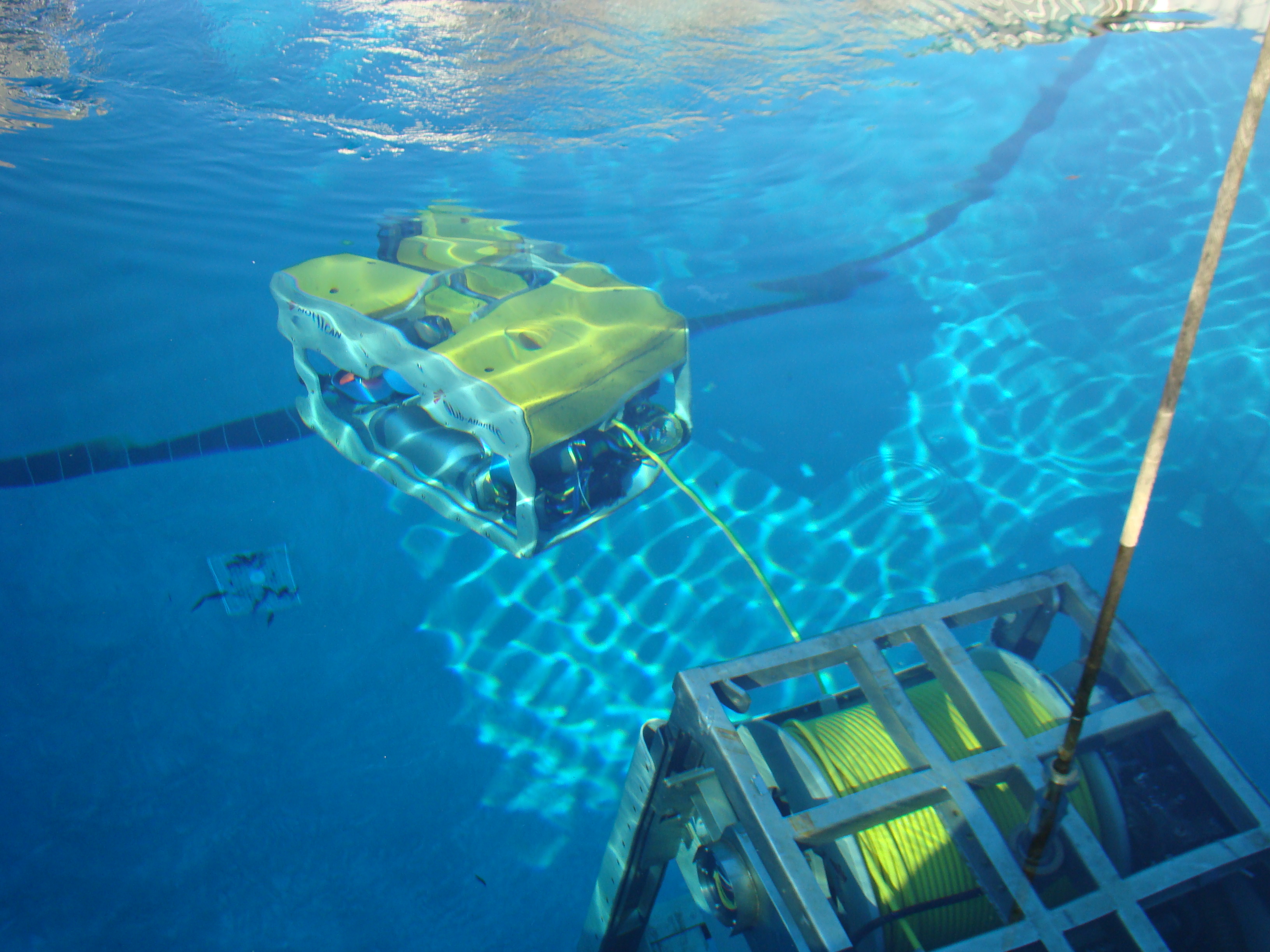 Mohican ROV in Underwater Test Pool